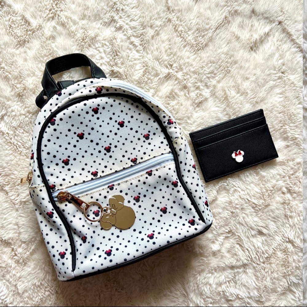 NWOT Disney Minnie Mouse Black and White Mini Backpack with Card Holder